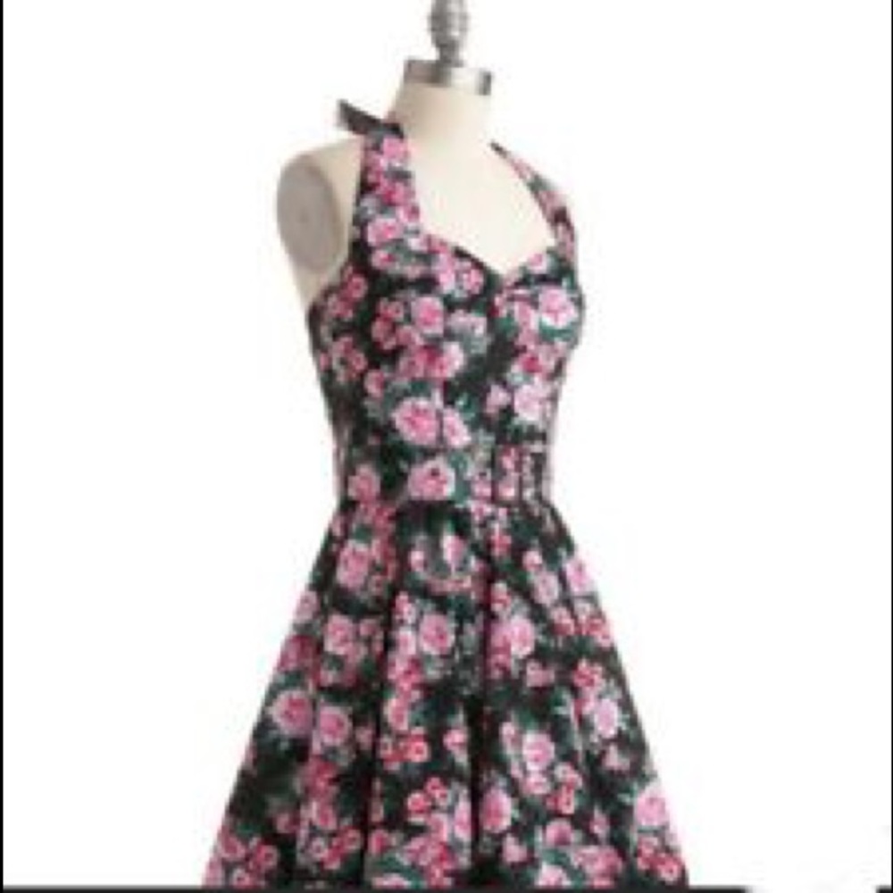 ModCloth Mum Link Flower Floral Dress Size M